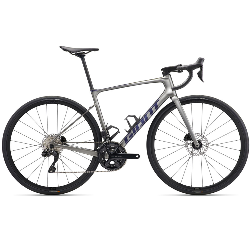 DEFY ADVANCED 1 GIANT 2024