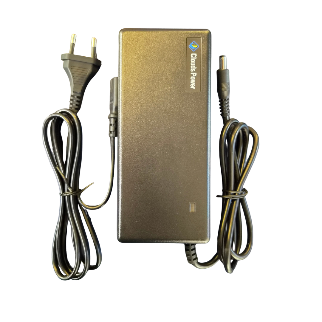 Carica batteria CLOUDS POWER 42V.