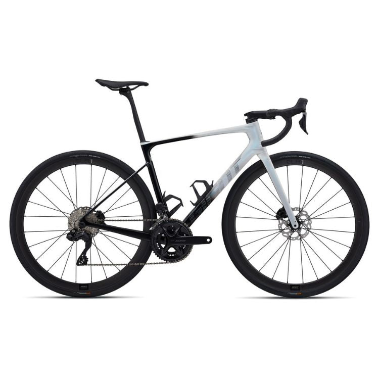 DEFY ADVANCED PRO 1 GIANT