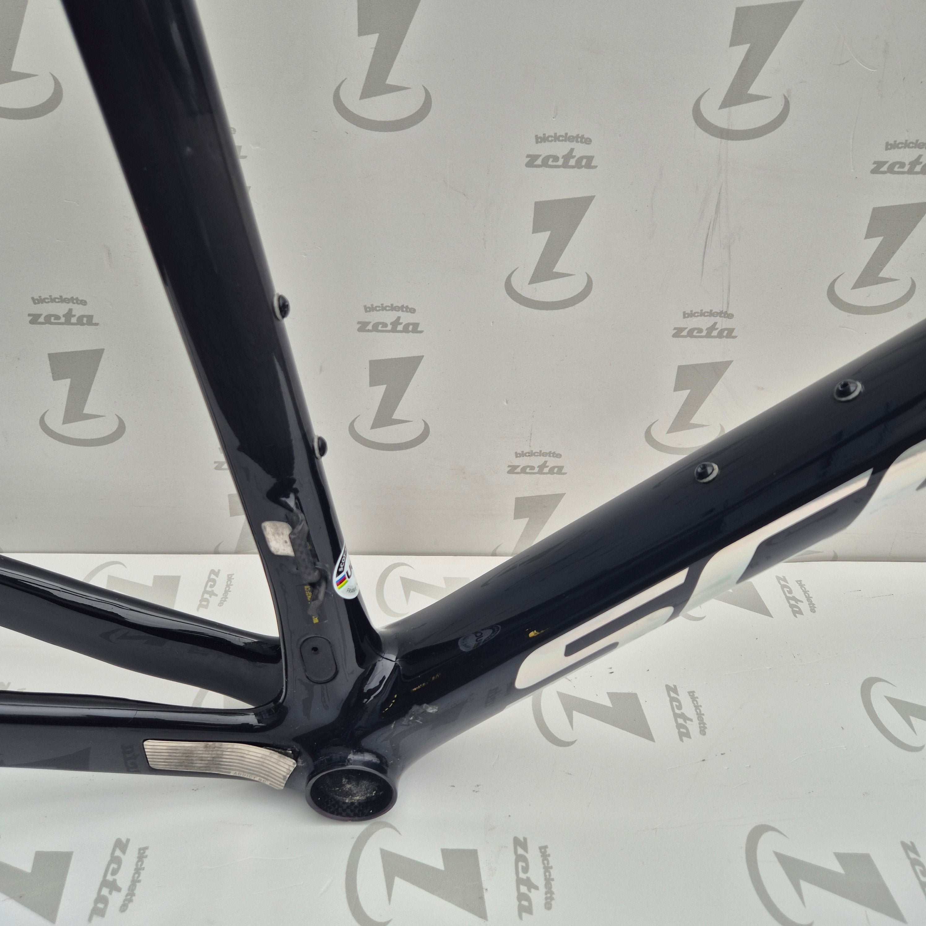 TELAIO SCOTT ADDICT ULTIMATE con manubrio integrato - USATO