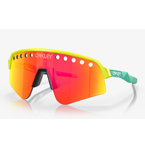 OAKLEY Sutro Lite Sweep (Vented) Prizm Ruby Lenti,  Tennis Ball Yellow Montatura