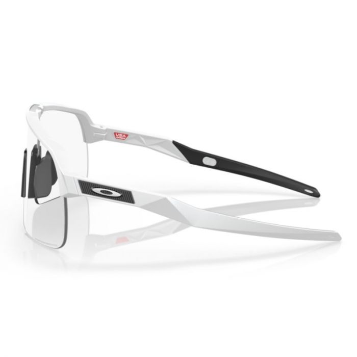 OAKLEY SUTRO LITE MATTE WHITE CLEAR PHOTOCHROMATIC